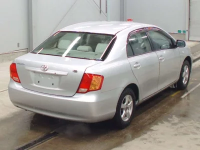 Toyota COROLLA AXIO  с аукциона в Японии