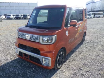 Daihatsu WAKE  с аукциона в Японии