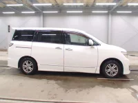 Nissan ELGRAND лот № 5518 оценка 3.5  с аукциона в Японии 2