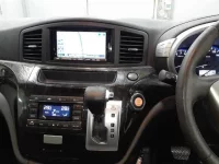 Nissan ELGRAND лот № 5518 оценка 3.5  с аукциона в Японии 8