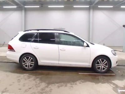 Volkswagen GOLF VARIANT