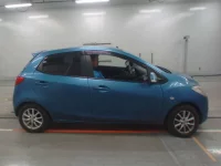 Mazda DEMIO лот № 50113 оценка 3.5  с аукциона в Японии 2