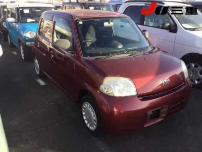Daihatsu Esse