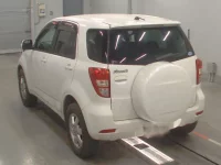 Toyota RUSH лот № 30564 оценка 3  с аукциона в Японии 5