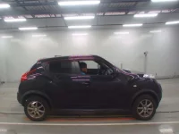 Nissan JUKE лот № 30567 оценка 3.5  с аукциона в Японии 2