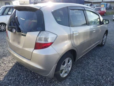 Honda FIT  с аукциона в Японии