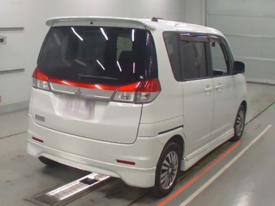 Mitsubishi DELICA D2