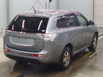 Mitsubishi OUTLANDER PHEV
