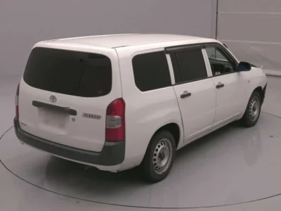 Toyota SUCCEED  с аукциона в Японии