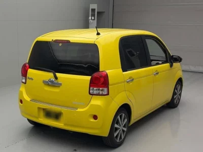 Toyota PORTE  с аукциона в Японии