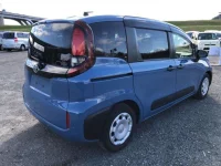 Toyota SIENTA лот № 70059 оценка 4.5  с аукциона в Японии 1