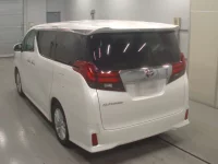 Toyota ALPHARD лот № 30583 оценка 3.5  с аукциона в Японии 5