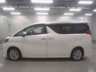 Toyota ALPHARD  с аукциона в Японии