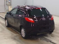 Mazda DEMIO лот № 5592 оценка 3  с аукциона в Японии 5