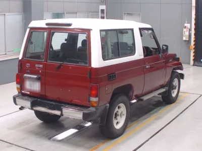 Toyota LAND CRUISER