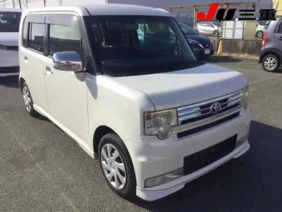 Toyota PIXIS SPACE