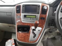 Toyota ALPHARD лот № 30607 оценка 4  с аукциона в Японии 8