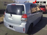 Toyota SPADE лот № 8228 оценка 4  с аукциона в Японии 5