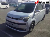 Toyota SPADE лот № 8228 оценка 4  с аукциона в Японии 8