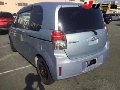 Toyota SPADE  с аукциона в Японии