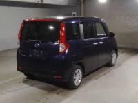 Toyota ROOMY лот № 2256 оценка 4  с аукциона в Японии 1