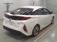Toyota PRIUS PHV лот № 30626 оценка 4  с аукциона в Японии 1