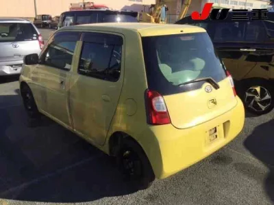 Daihatsu Esse