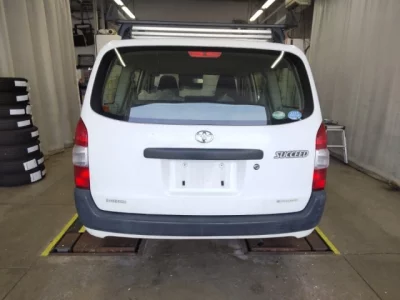 Toyota SUCCEED