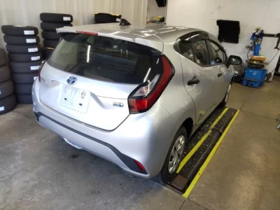 Toyota AQUA  с аукциона в Японии