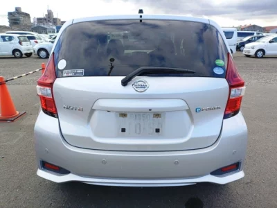 Nissan NOTE  с аукциона в Японии