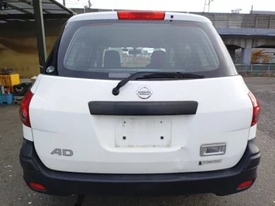 Nissan AD