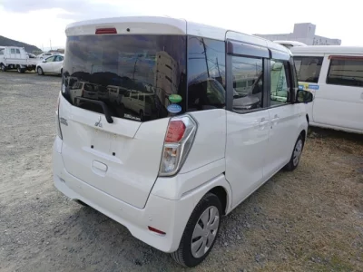 Mitsubishi EK SPACE