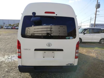 Toyota HIACE VAN  с аукциона в Японии