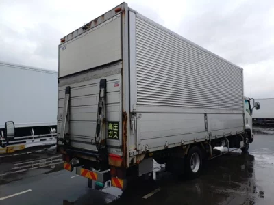 Isuzu FORWARD  с аукциона в Японии