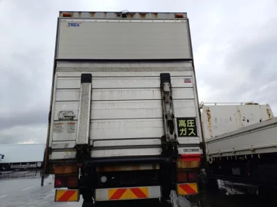 Isuzu FORWARD  с аукциона в Японии