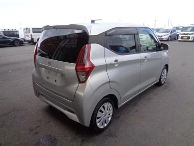 Nissan DAYZ  с аукциона в Японии