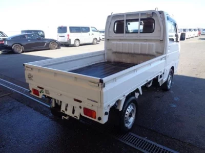 Nissan CLIPPER TRUCK