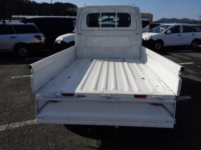 Nissan CLIPPER TRUCK