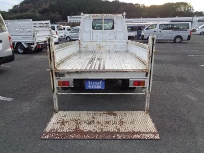 Nissan VANETTE TRUCK  с аукциона в Японии