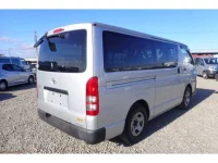 Toyota HIACE VAN лот № 1018 оценка 3  с аукциона в Японии 1