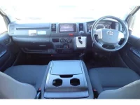 Toyota HIACE VAN лот № 1018 оценка 3  с аукциона в Японии 3