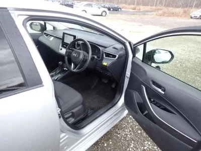 Toyota COROLLA  с аукциона в Японии