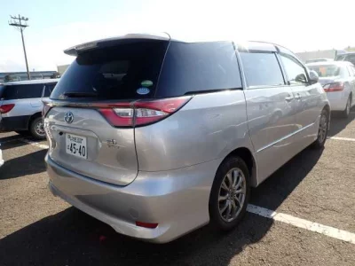 Toyota ESTIMA HYBRID