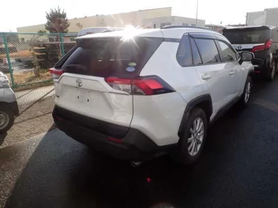Toyota RAV4  с аукциона в Японии