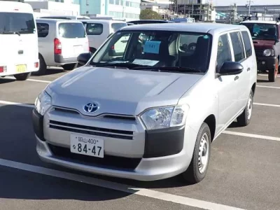 Toyota PROBOX  с аукциона в Японии