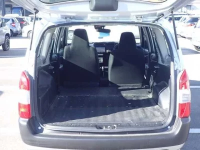 Toyota PROBOX  с аукциона в Японии