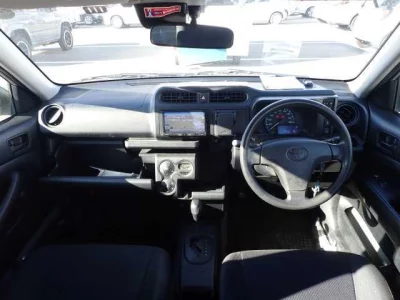 Toyota PROBOX  с аукциона в Японии