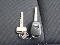 Toyota PROBOX лот № 98 оценка 3.5  с аукциона в Японии 9