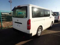 Toyota HIACE VAN лот № 50 оценка 3.5  с аукциона в Японии 1
