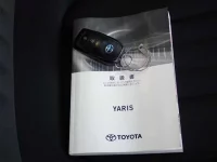 Toyota YARIS лот № 32 оценка 4  с аукциона в Японии 10